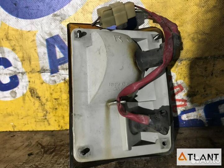 Габарит правый toyota land cruiser