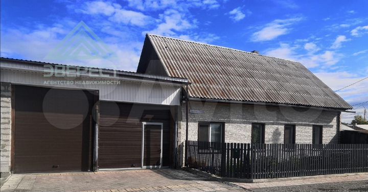 Дом 196,5 м² на участке 6,5 сот.