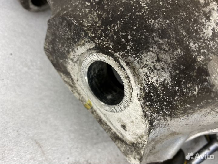 Кулак задний правый, Maserati Quattroporte 5 2005