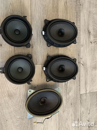 Штатная акустика на avensis