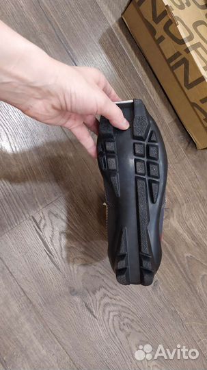 Лыжные ботинки