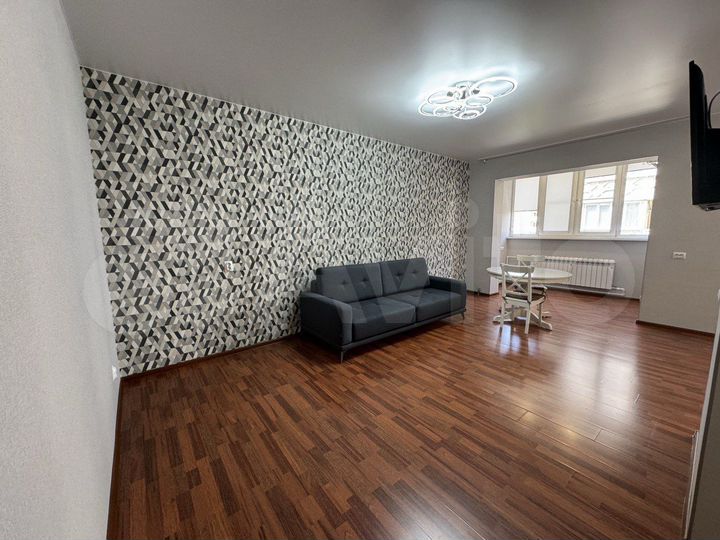 2-к. квартира, 60 м², 5/9 эт.