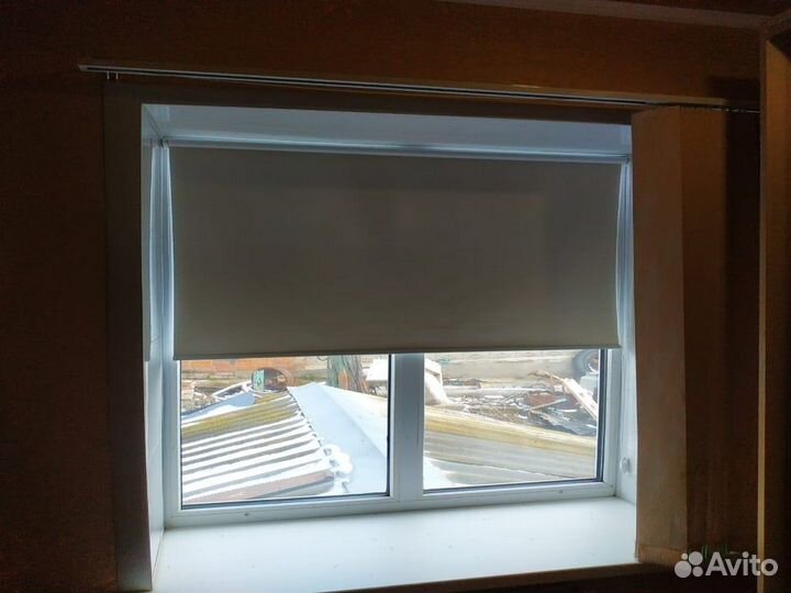 Рулонные шторы / Жалюзи