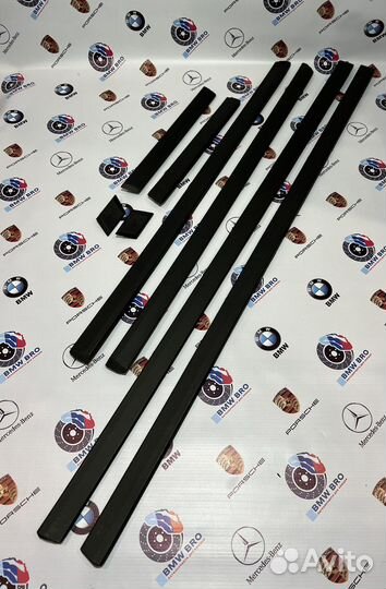 Молдинги BMW E34 средние