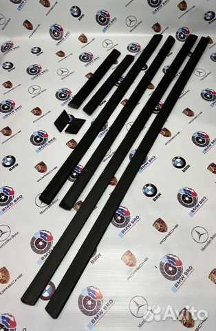 Молдинги BMW E34 средние