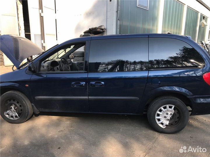 Разбор на запчасти Chrysler Voyager