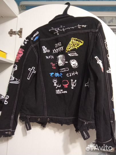 Джинсовая куртка