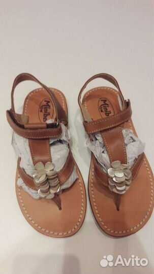 Сандали для девочки новые