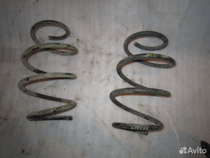 Митсубиси Аутлендер 3 передняя пружина