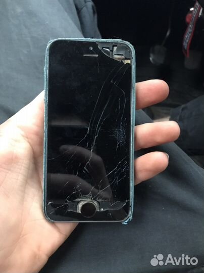 Телефон iPhone 5se