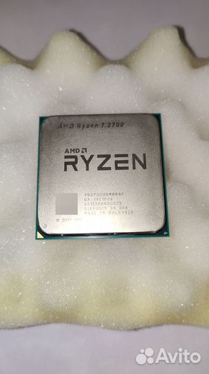 Процессор AMD Ryzen 7 2700