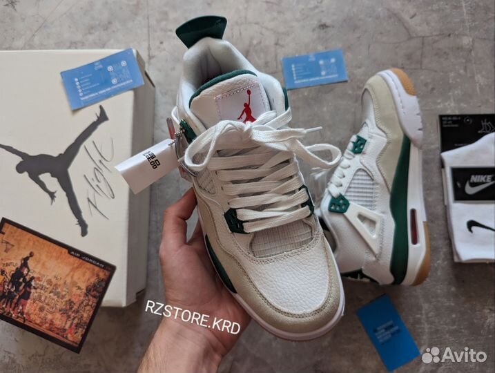 Кроссовки Nike Air Jordan 4 SB 