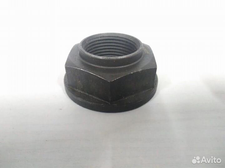 Гайка хвостовика моста JCB 826/01744, 826/M7635