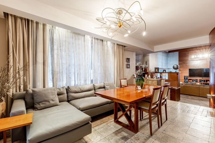 Дом 406,4 м² на участке 25 сот.