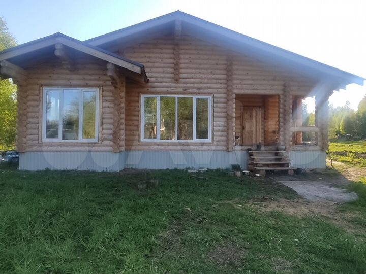 Дом 100 м² на участке 12 га