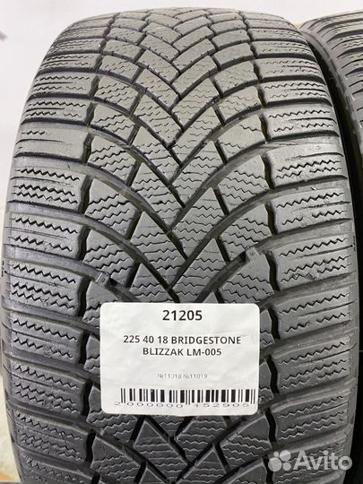 Bridgestone Blizzak LM-005 225/40 R18