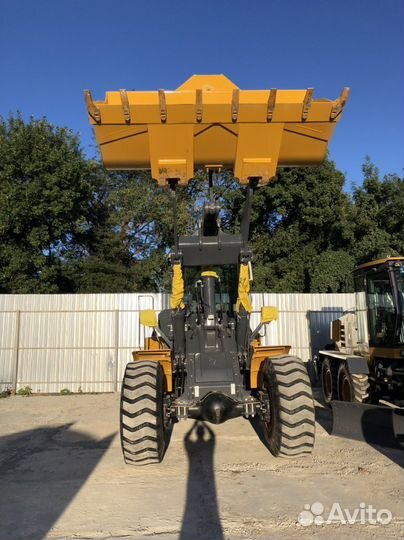 Фронтальный погрузчик XCMG ZL50RU, 2023