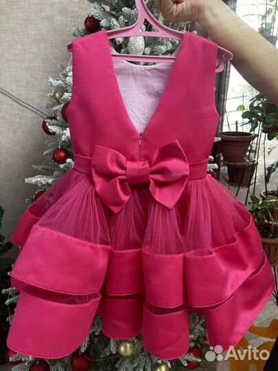 Платье праздничное