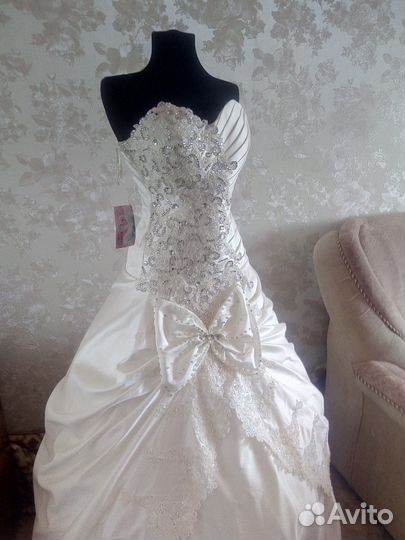 Свадебные платья