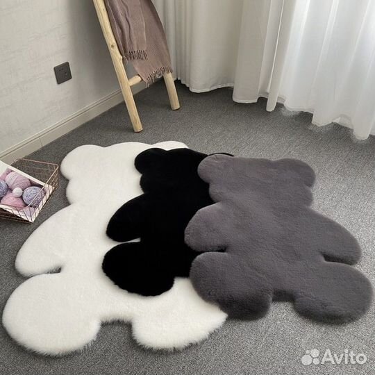 Коврик/ковер меховой/в прихожую 