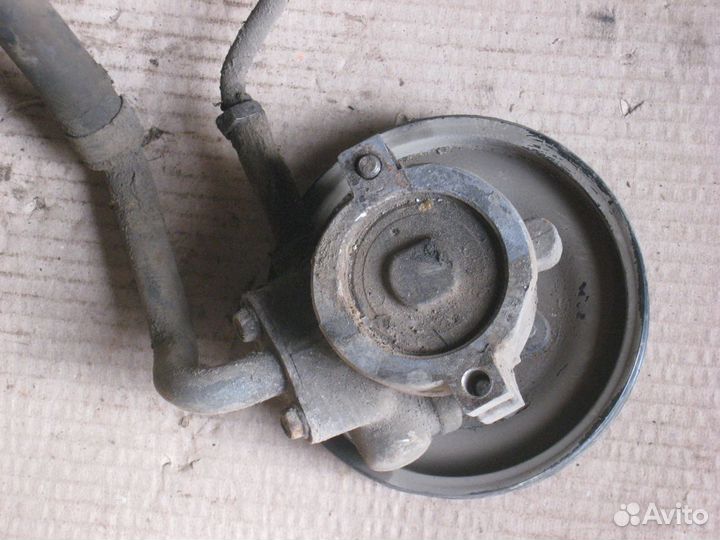 Насос Гур Daewoo Nexia 1.5 8-ми клапанная