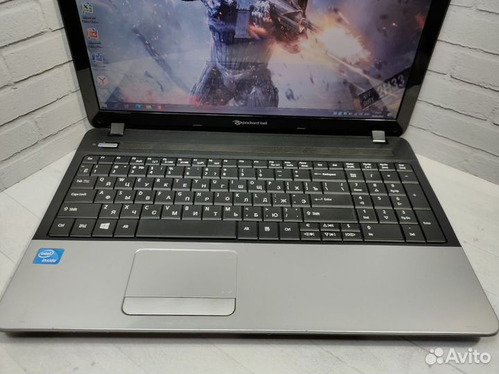 Быстрый ноутбук Packard Bell идеальное состояние