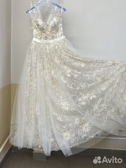 Свадебное платье 42 44 пышное
