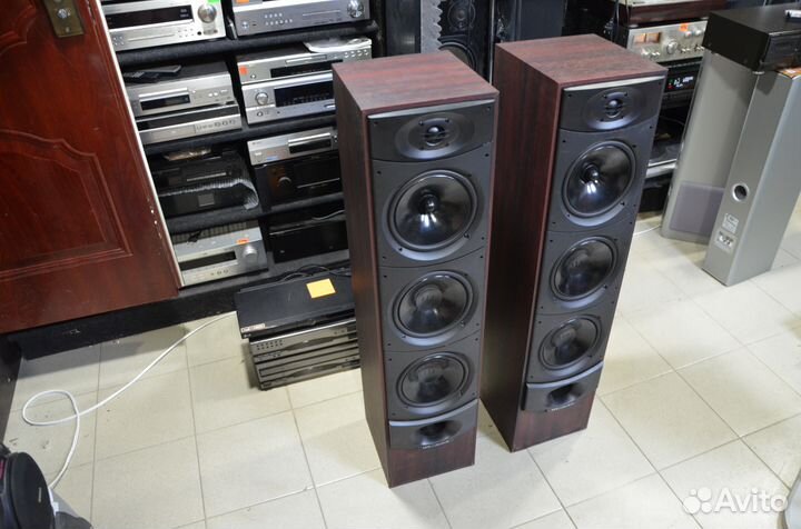Большие напольники Wharfedale Xarus 5000
