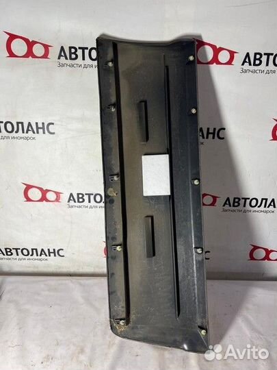 Расширитель двери 5727A033YA Mitsubishi Pajero 4