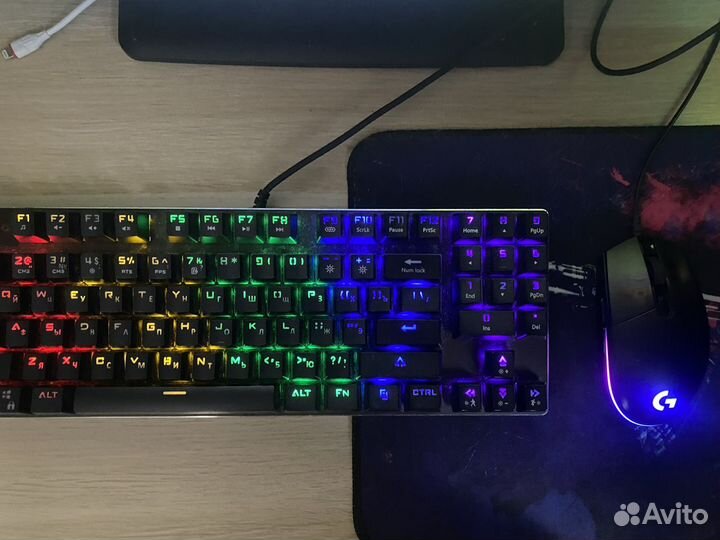 Клавиатура механическая игровая dexp Saber TKL