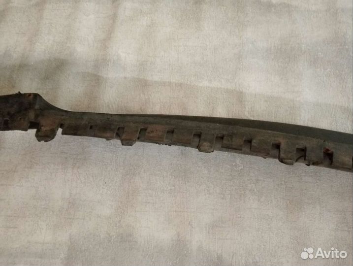 Юбка переднего бампера Фольксваген Пассат Б3 90г