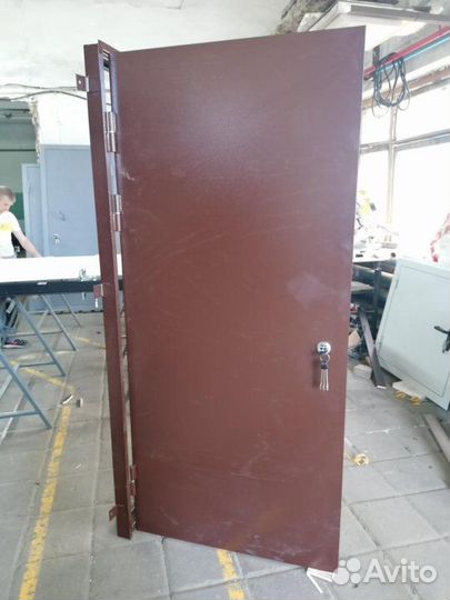 Дверь входная металл / металл