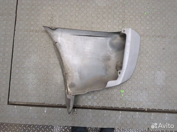 Клык бампера Toyota RAV 4, 2000