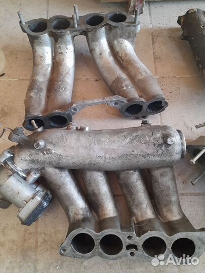 Впускной коллектор