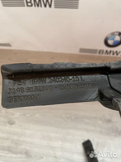 Уплотнитель передний левый/правый BMW F10 N57D30A