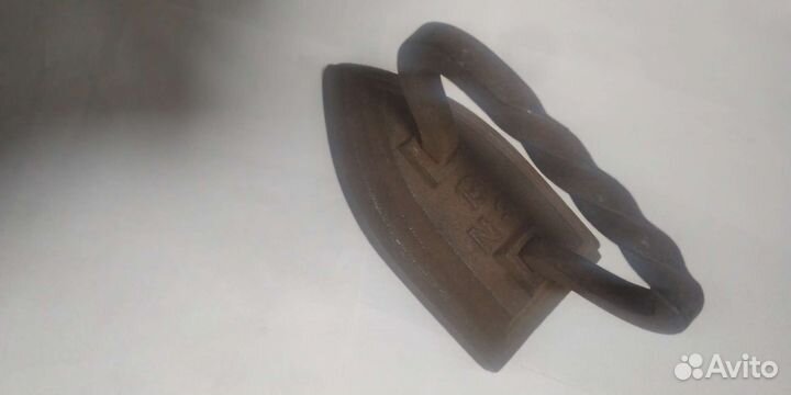 Утюг чугунный старинный