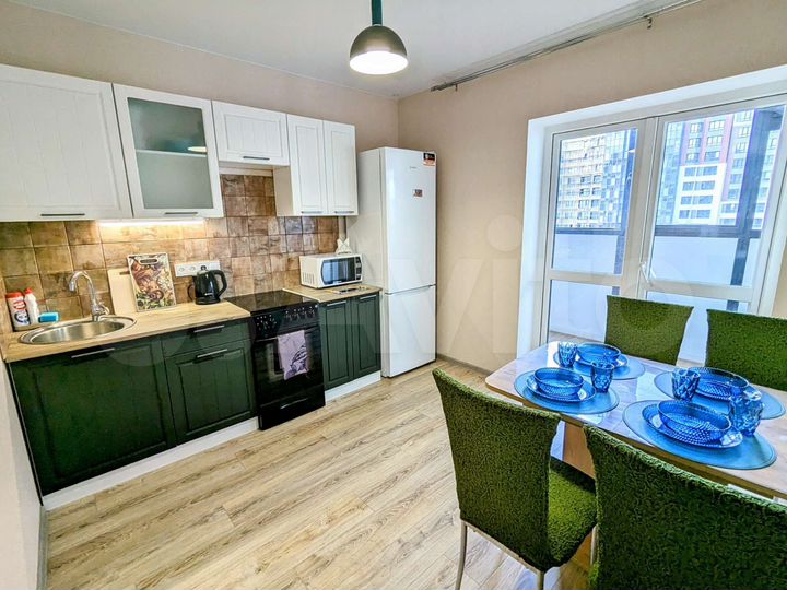 1-к. квартира, 42 м², 10/25 эт.