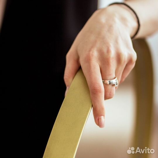 Зеркало в латунной раме