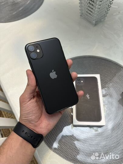 iPhone 11, 64 ГБ