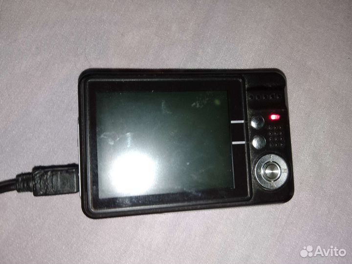 Компактный фотоаппарат