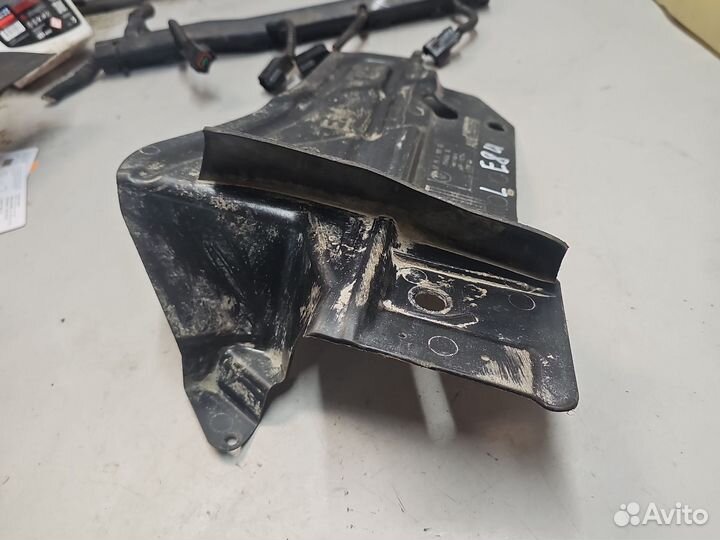 Защита днища кузова задняя левая Bmw X1 E84