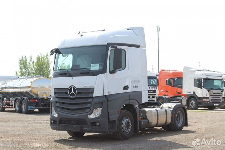 Mercedes-Benz Actros, 2023