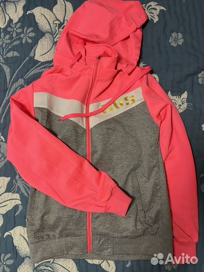 Спортивный костюм женский