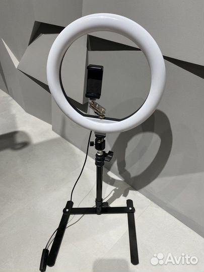 Кольцевая лампа