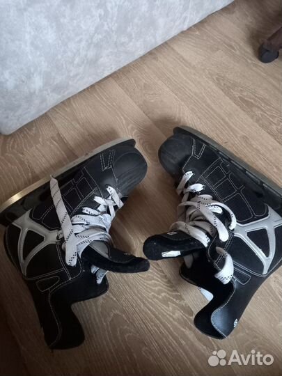 Коньки хоккейные yonda