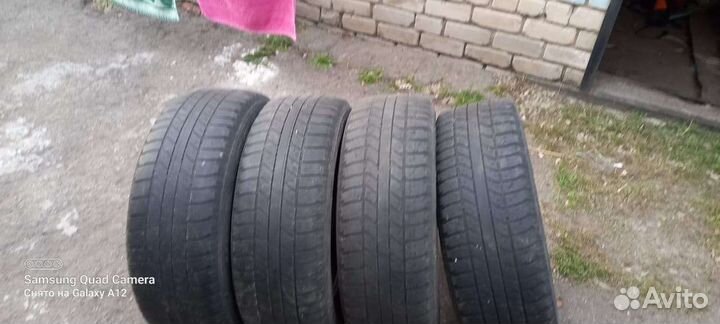 Goodyear Wrangler HP All Weather 235/65 R17