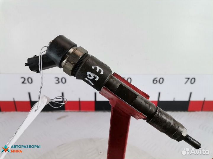 Форсунка Renault Scenic 2 рест. 2007 8200389369