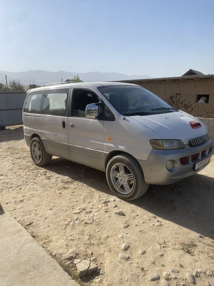 Hyundai Starex: фото владельца