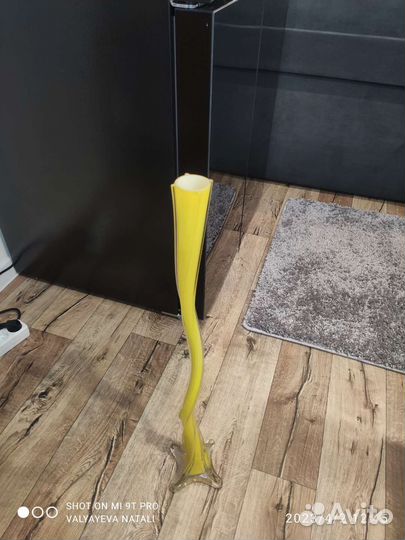 Ваза напольная интерьерная,высокая,из стекла