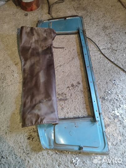 Продаётся : перегородка внутренняя (за водителем )